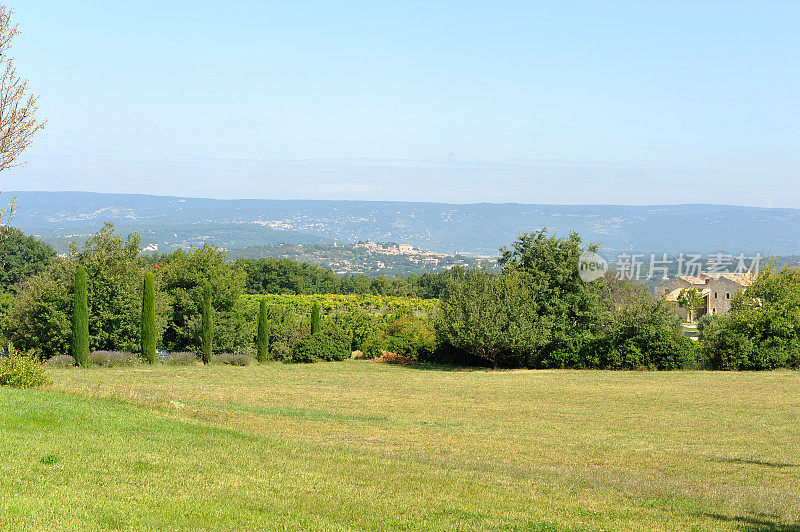 Le Luberon:靠近Lacoste和Bonnieux